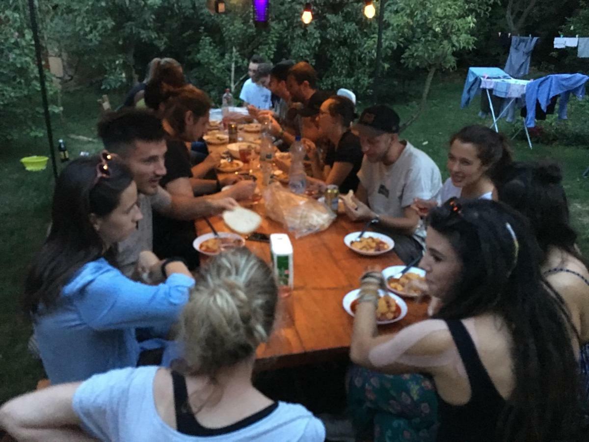 Budapest Garden Hostel Ngoại thất bức ảnh